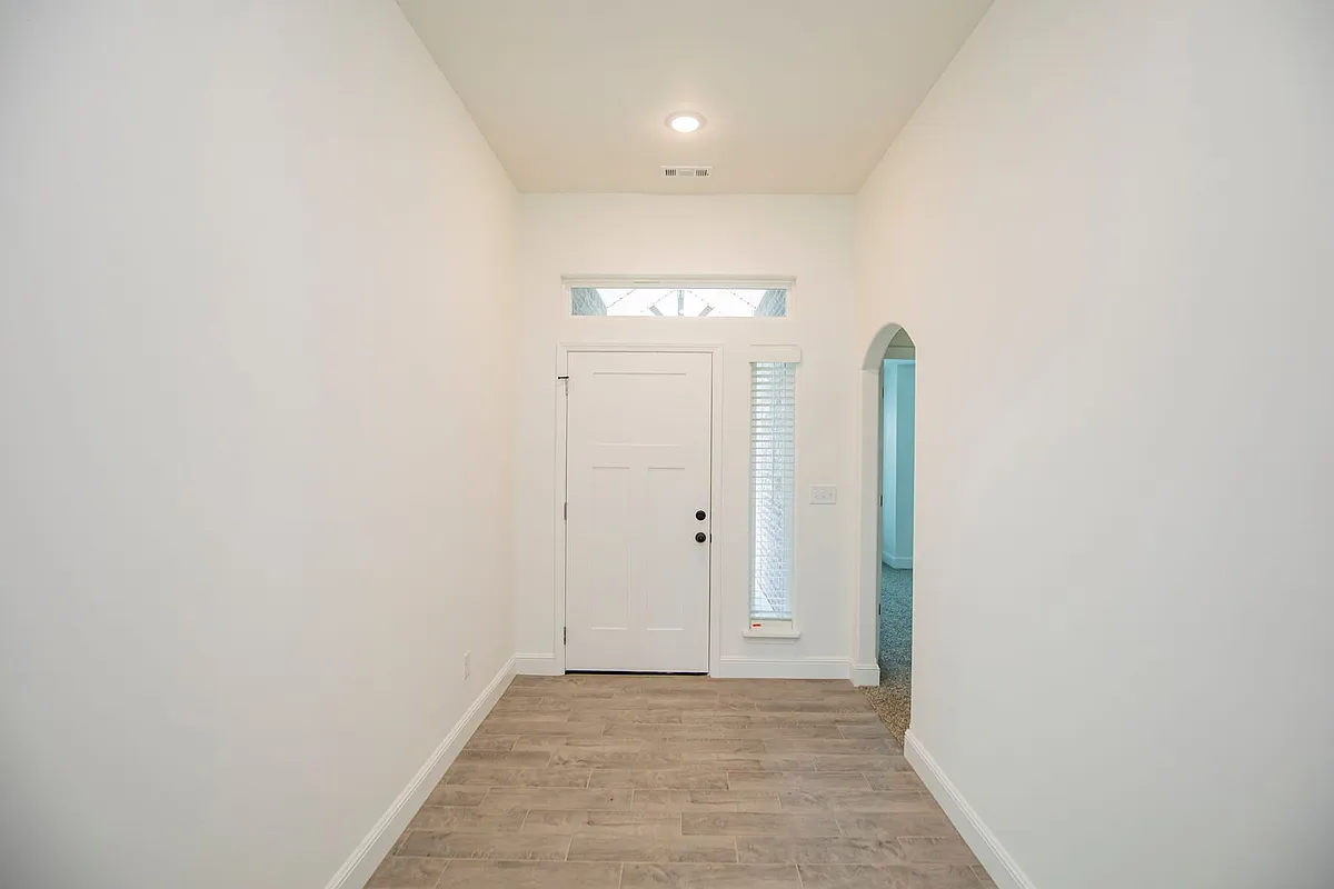 Building Photo - 1021 Pink Lady Pl