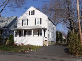 28 Crane St, Fairfield, CT 06825