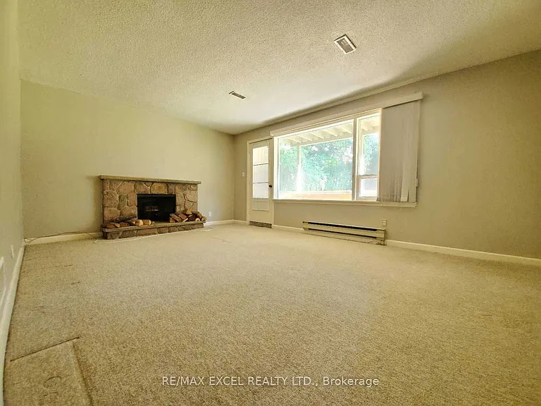 157 Fenn Ave — Photo 18