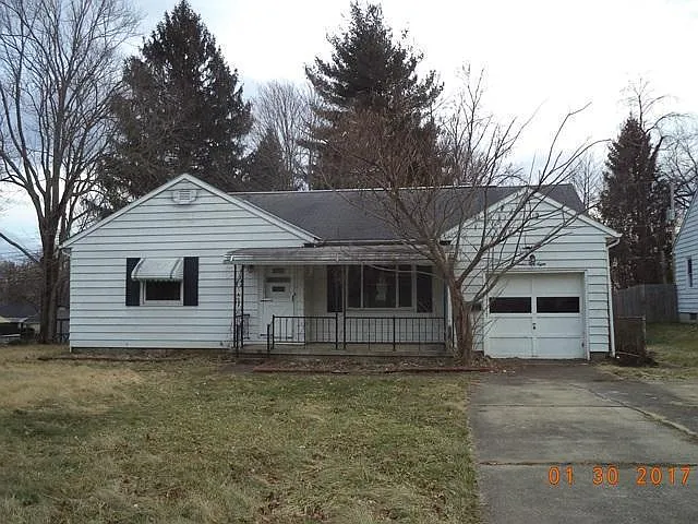 1258 Wetsell Ave photo 1