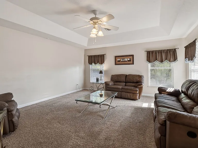 3221 SE Quay St — Photo 5