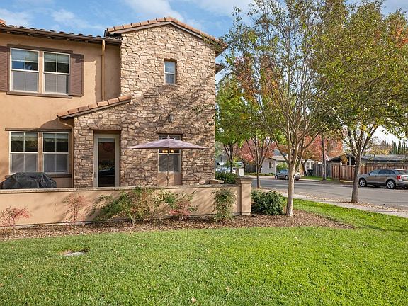 3rd image of 190 Healdsburg Avenue #A