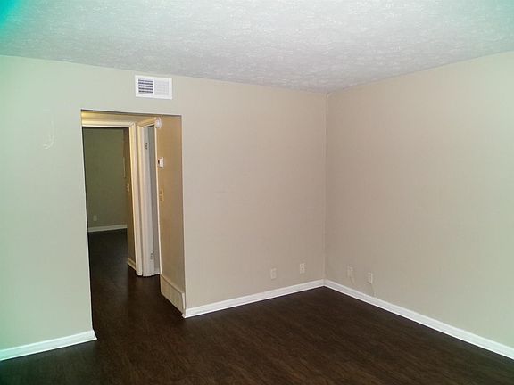 5th image of 110 Quachita Trl APT 2