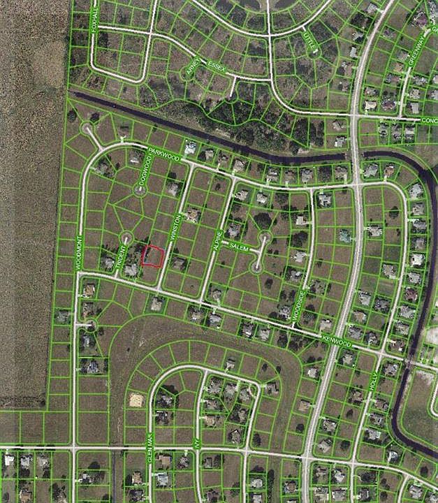2nd image of 808 Winston Dr