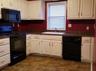 24203 Pawnee Rd, Valley, NE 68064