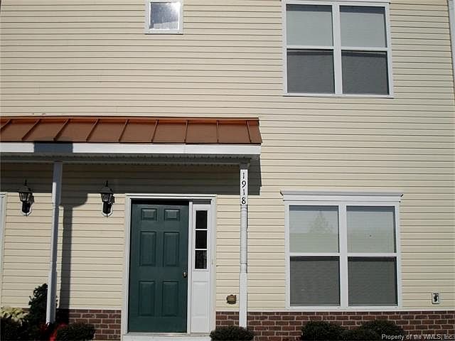 1st image of 1908 Algonquin Trl Unit 18
