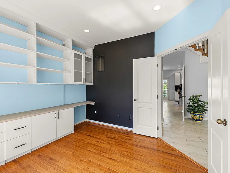22561 Howardsville Woods Ct — Photo 3