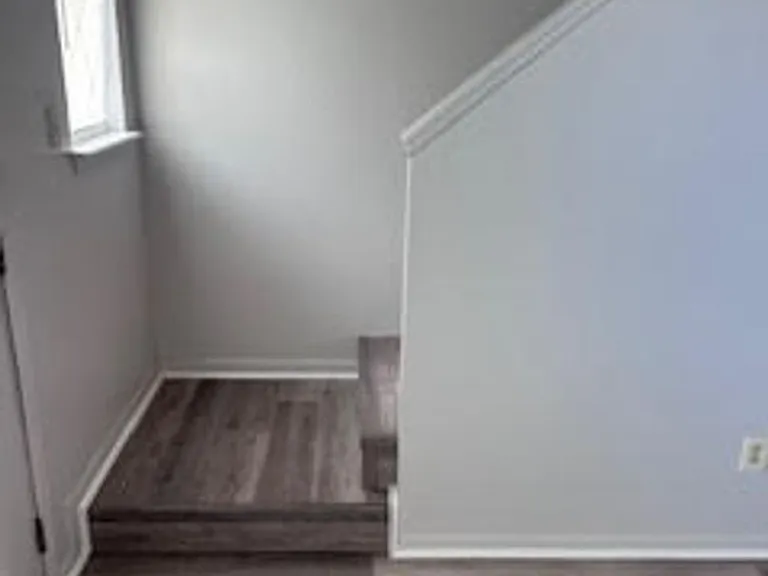 1516 Kraft Ave — Photo 20