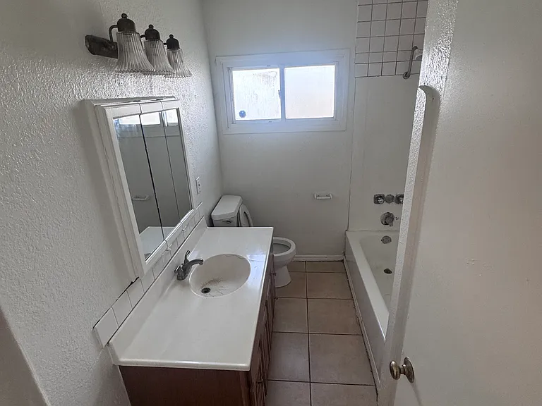 612 N Magnolia Ave — Photo 12