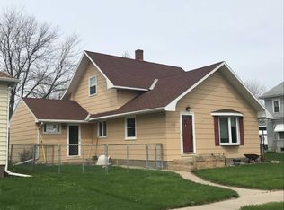 203 S Carpenter St, Tripp, SD 57376