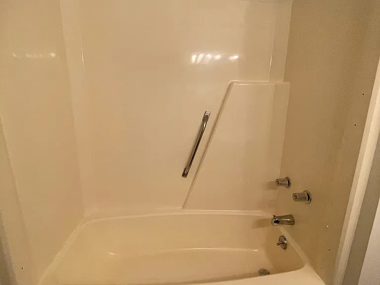 97 Meadowbrook Dr — Photo 10