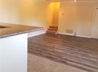 23750 Killion St #1, Woodland Hills, CA 91367