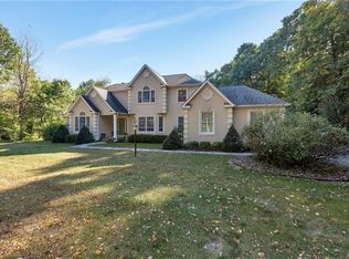 8 Harvey Rd, Newburgh, NY 12550