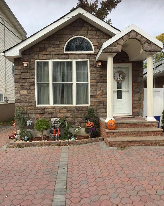 1st image of 29 Marscher Pl