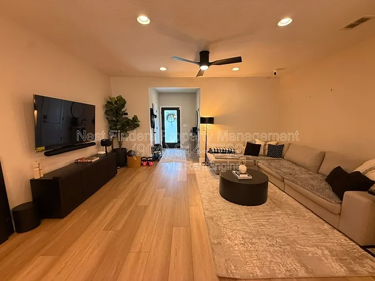 7039 Beauhaven Ct — Photo 4