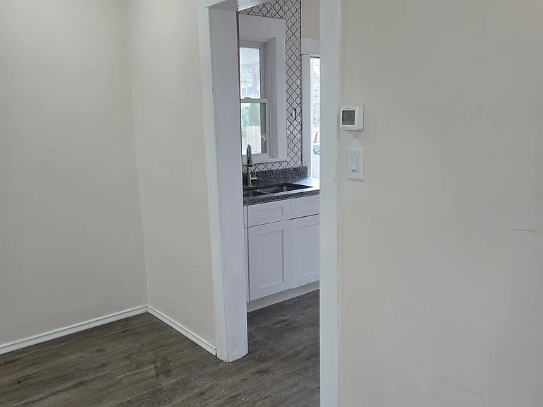 1313 Benton St — Photo 8