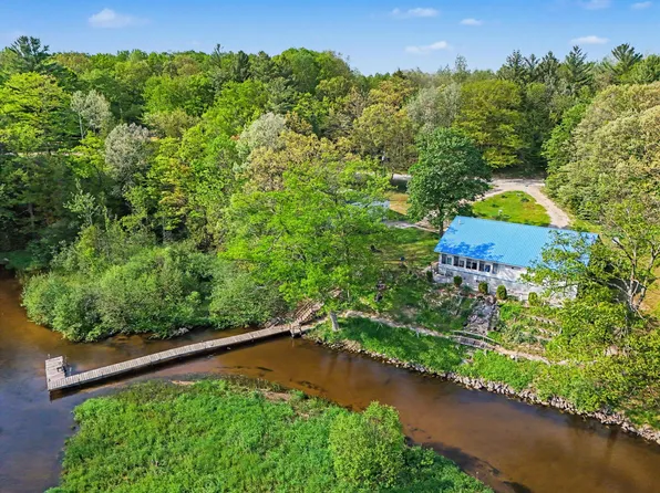 1189 W White Rd, Free Soil, MI 49411