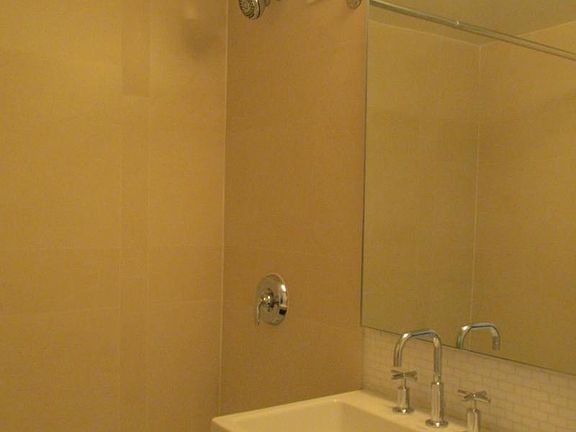 5th image of 220 E 63rd St APT 5P