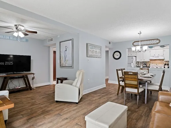 34 S Forest Beach Dr APT D4, Hilton Head Island, SC 29928