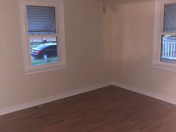 2nd image of 1504 N 31st St