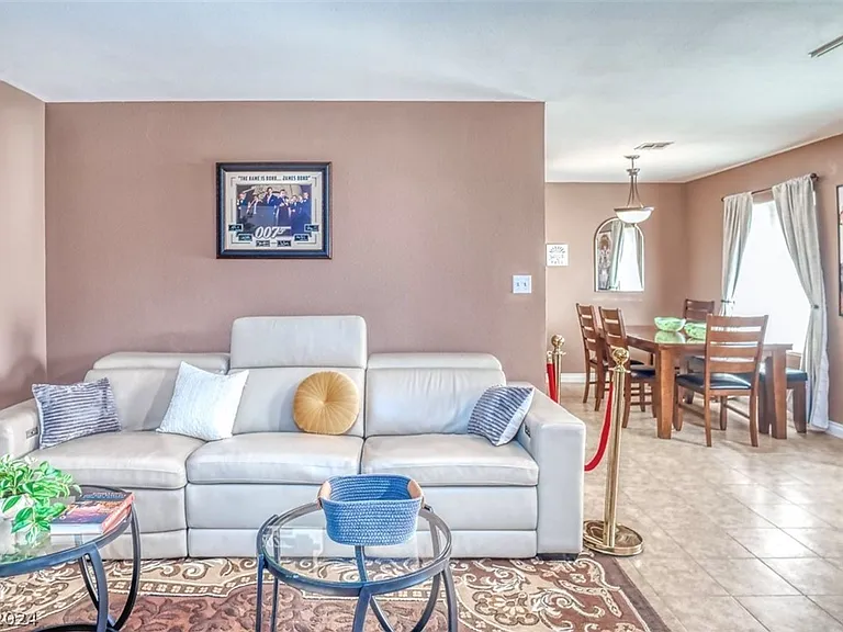 4674 Monterey Cir #1 — Photo 5