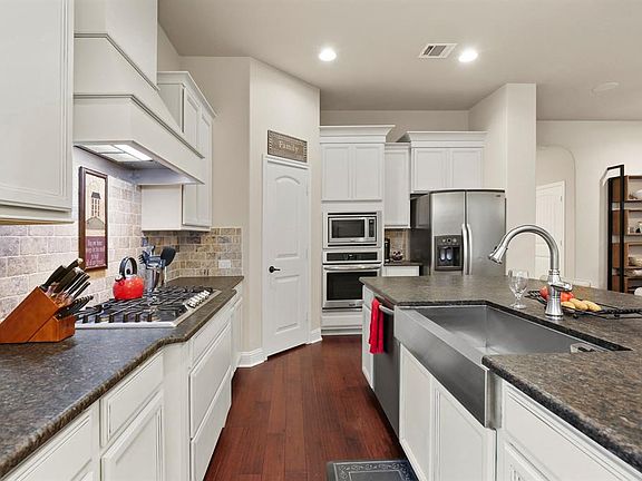 5th image of 8712 Belvoir Cir