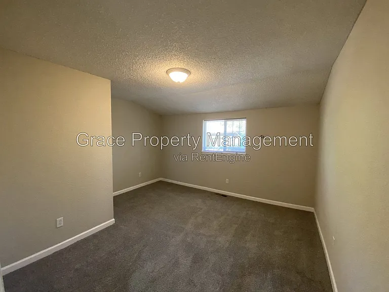 636 Tennyson St — Photo 16