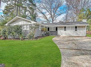 429 Colchester Dr, Stone Mountain, GA 30088