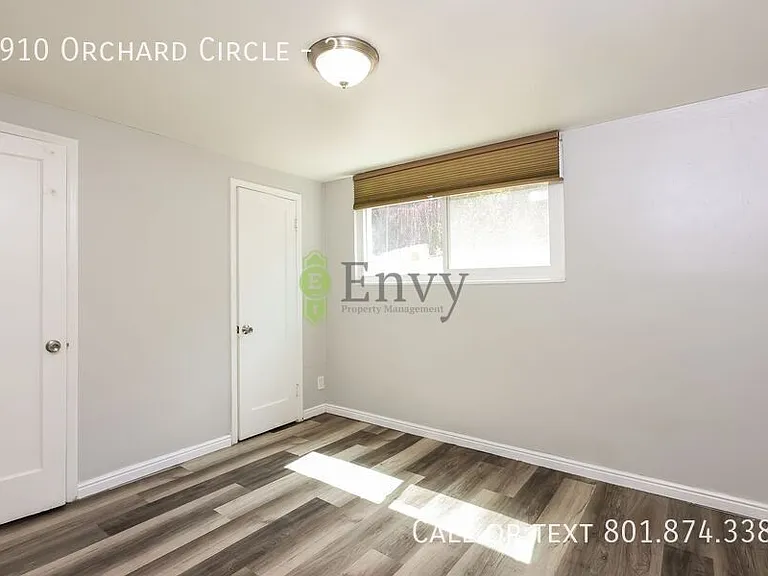 2910 Orchard Cir #2 — Photo 10