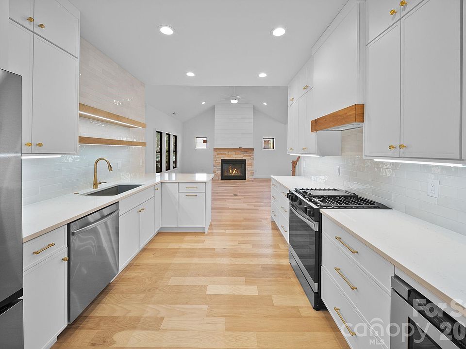 49 Johnson Dr #5, Asheville, NC 28804 | MLS #4340354 | Zillow