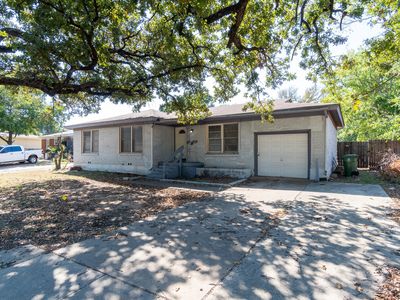 929 Brown Trl, Bedford, TX, 76022