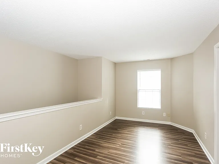 7120 Sycamore Grove Ct — Photo 5