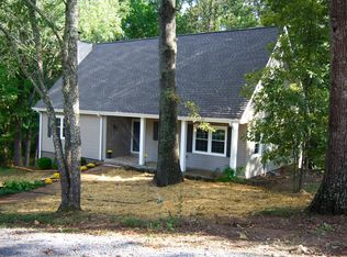 174 Camberwell Dr, Killen, AL 35645