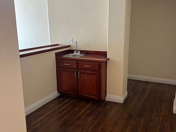 5th image of 9121 Terrace Ridge Ct