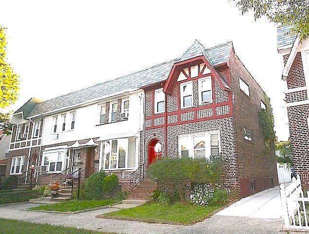 1st image of 1562 Marine Pkwy