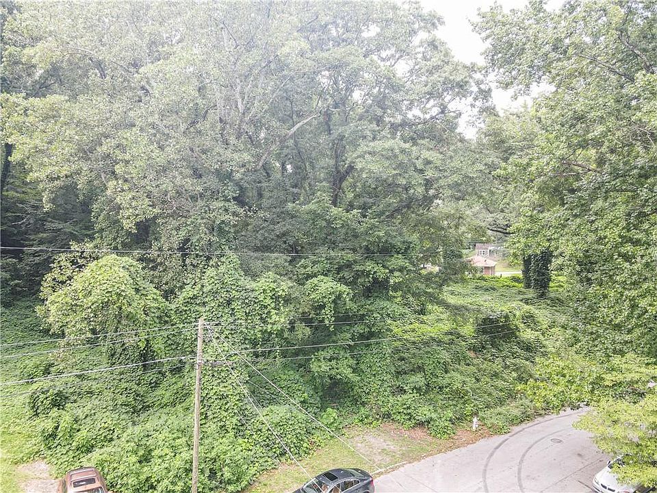 2nd image of 50 Spring Ln NW #12