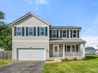 802 Wilson St, Waterman, IL 60556