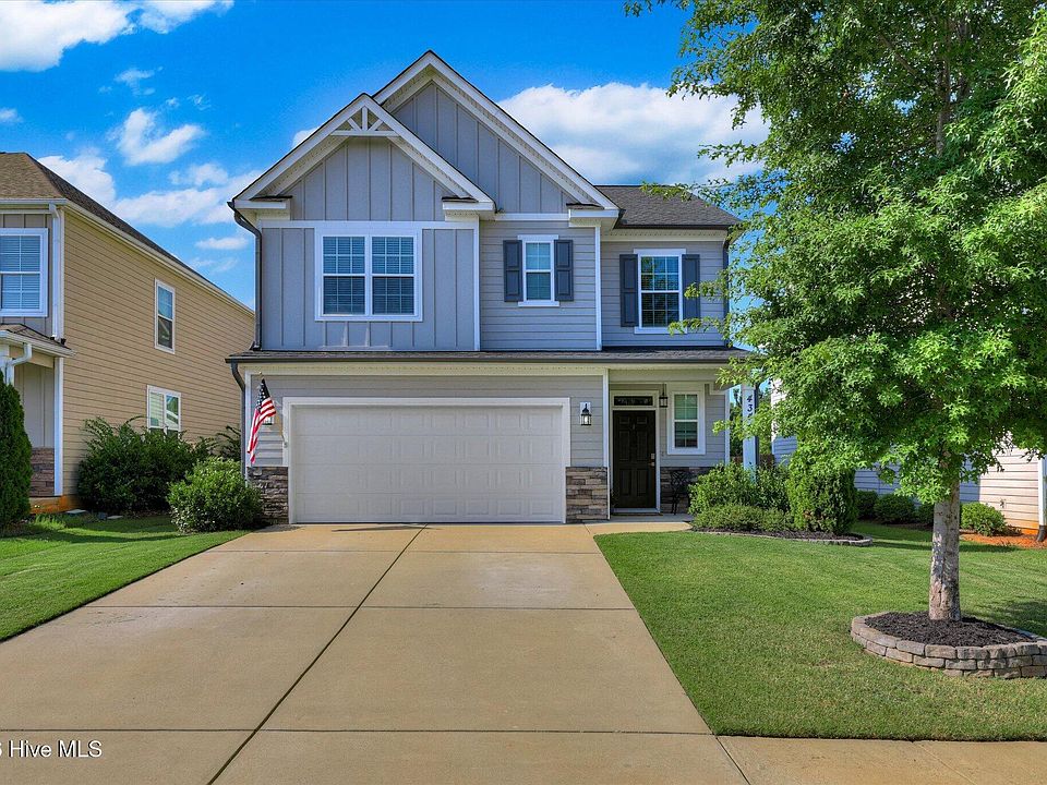 1st image of 434 Longmeadow Drive