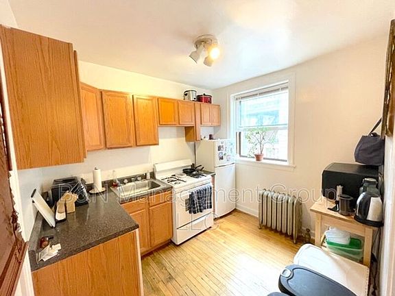 4th image of 4897 N Hermitage Ave APT 2