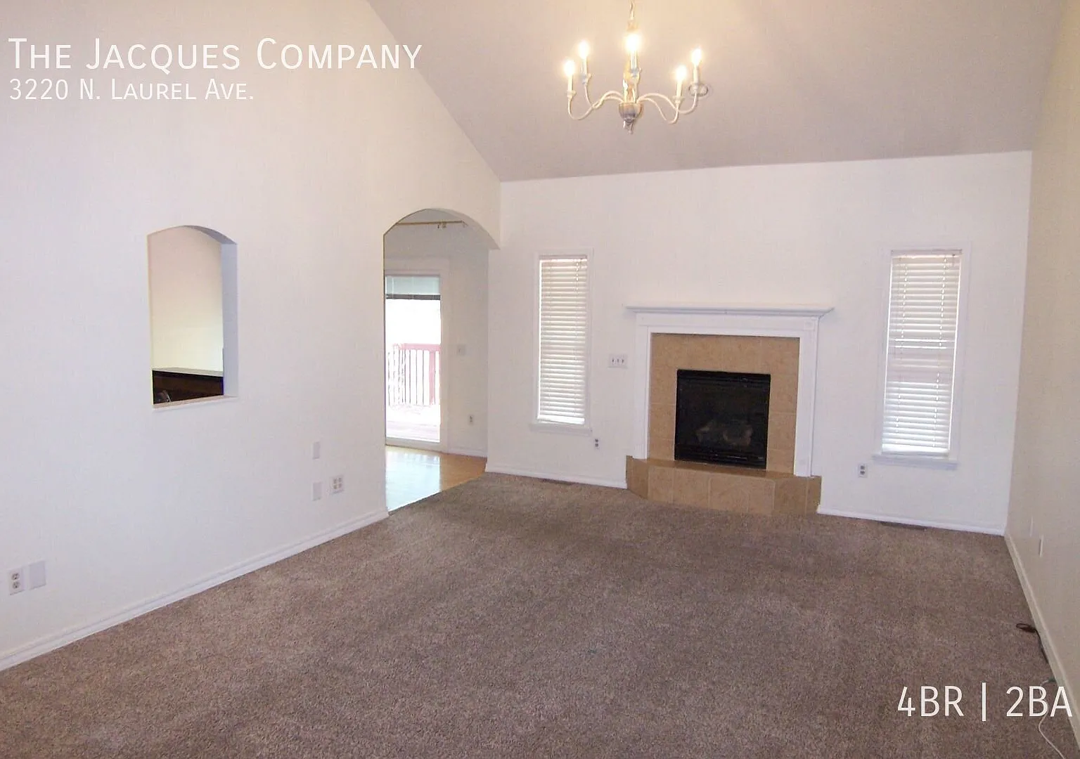 Beautiful 4 Bedroom, 2 Bath, 3 Car Garage in Crown Meadows — Photo 2