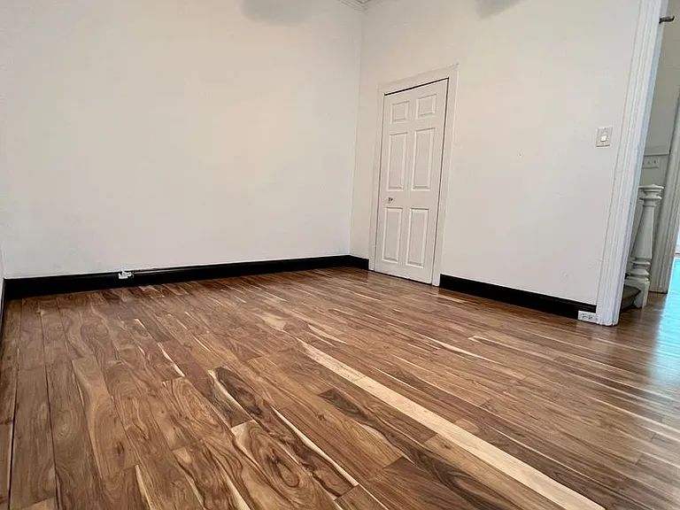412 N 32nd St — Photo 11