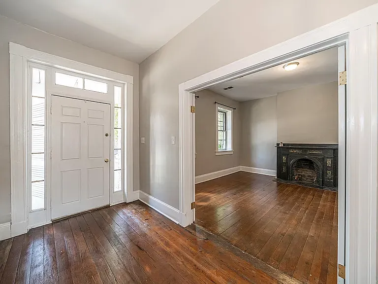507 W Clay St — Photo 3