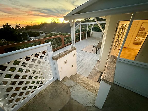 3rd image of 830 Flora Vista Dr #1/2