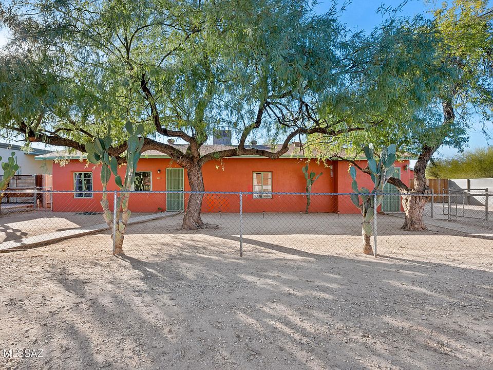 1st image of 3621 N Cactus Blvd