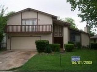 1218 S Ellison Dr, San Antonio, TX 78245