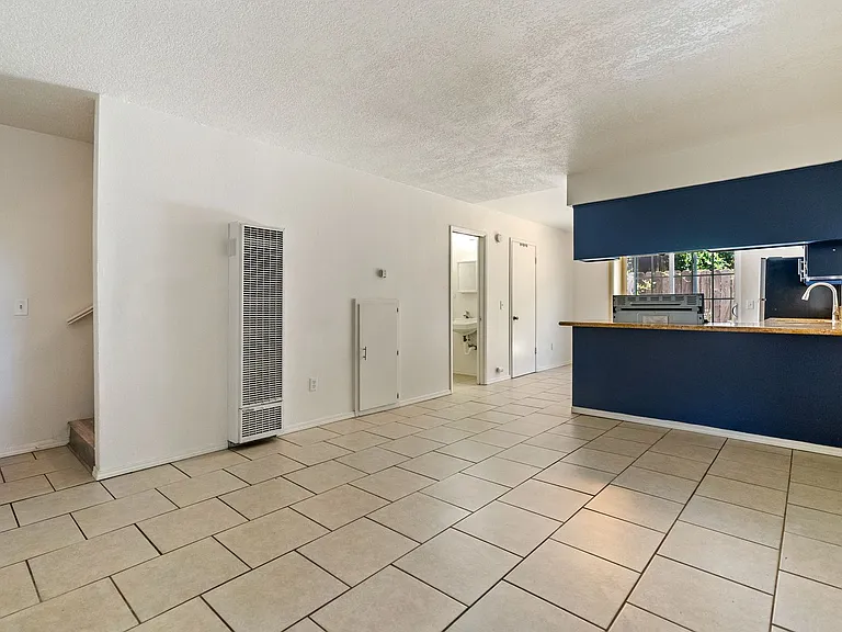 350 Pismo Street — Photo 23