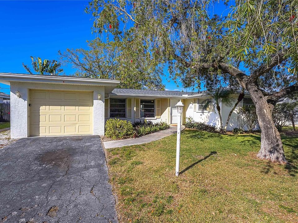 1st image of 3133 Regatta Cir