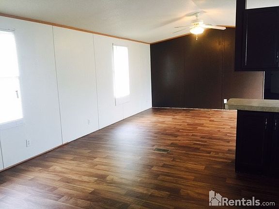 4th image of 7601 Twin Parks Dr