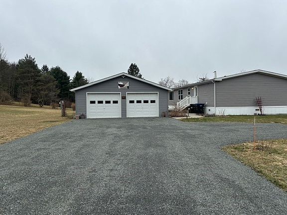 2nd image of 101 Reservoir Hill Rd