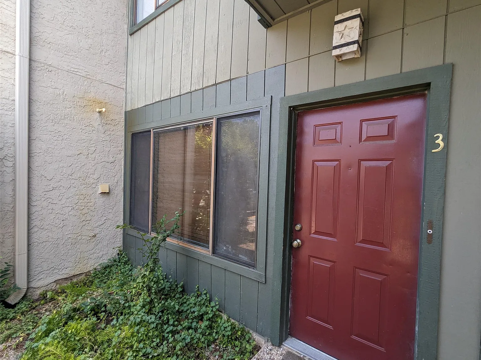 2 bed, 2.0 bath, 554 sqft, $1,595 — Photo 1